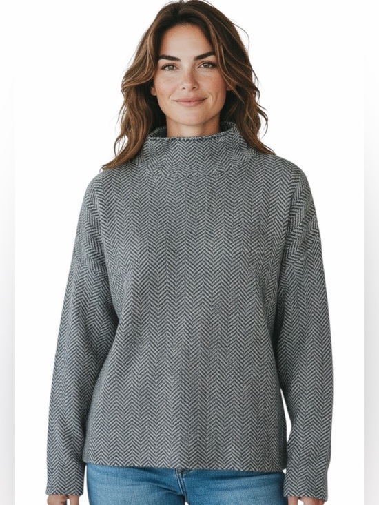 Christian Siriano Sweaters - Christian Siriano Geometric Print Black/White Mock Turtleneck Size M